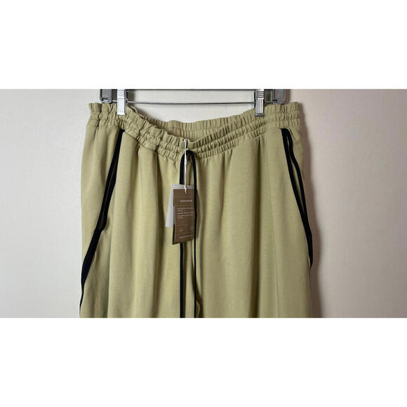 RUN ON CLOUDS STUDIO JOGGERS CAPER XL - Picture 3 of 8